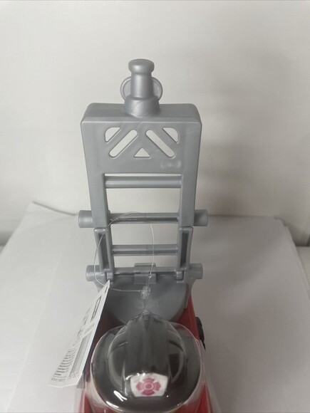 New Fisher-Price Little People to The Rescue Fire Truck 2 piece - Picture 7 of 10